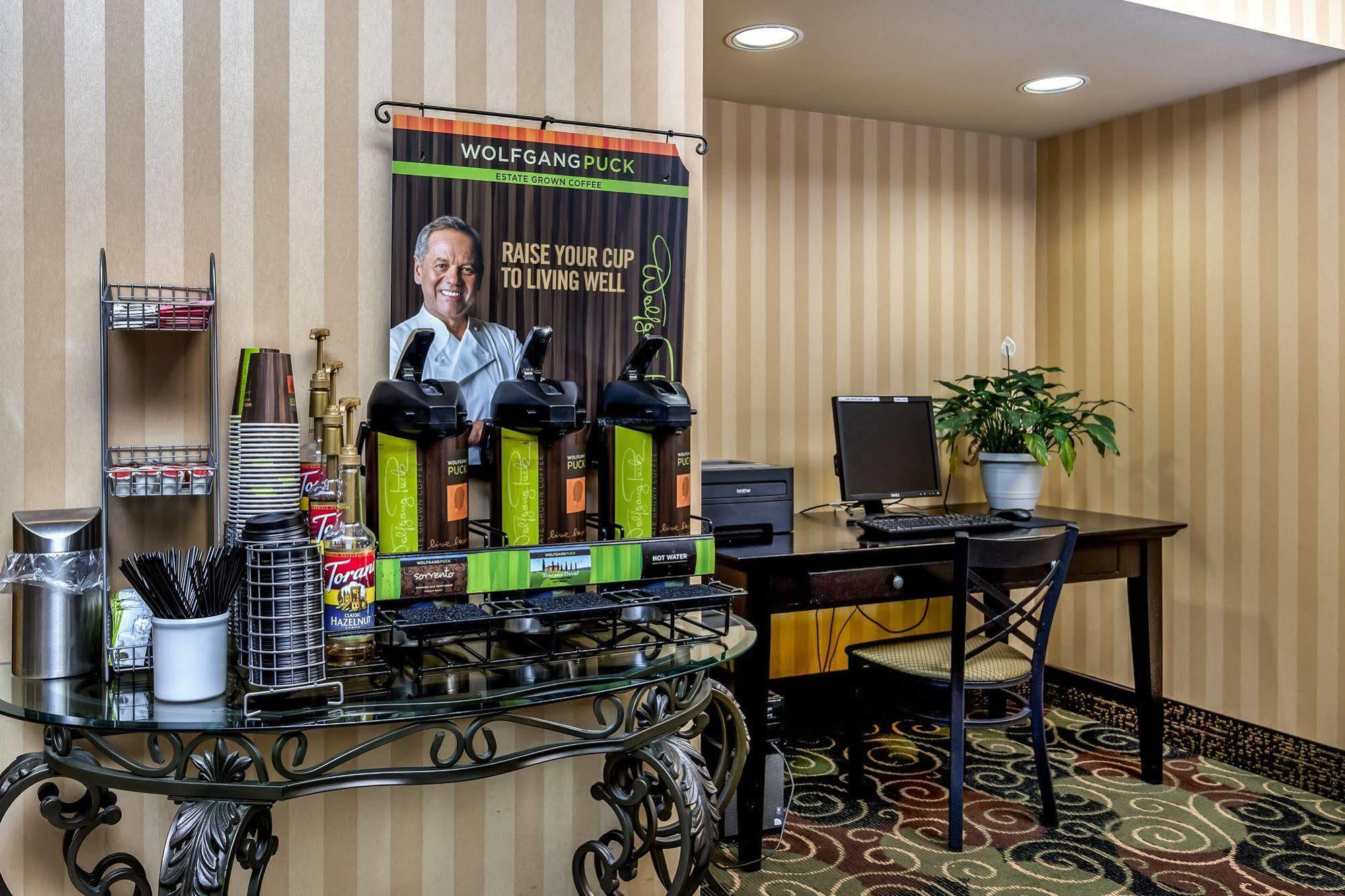 Cobblestone Inn & Suites - Vinton, Ia エクステリア 写真