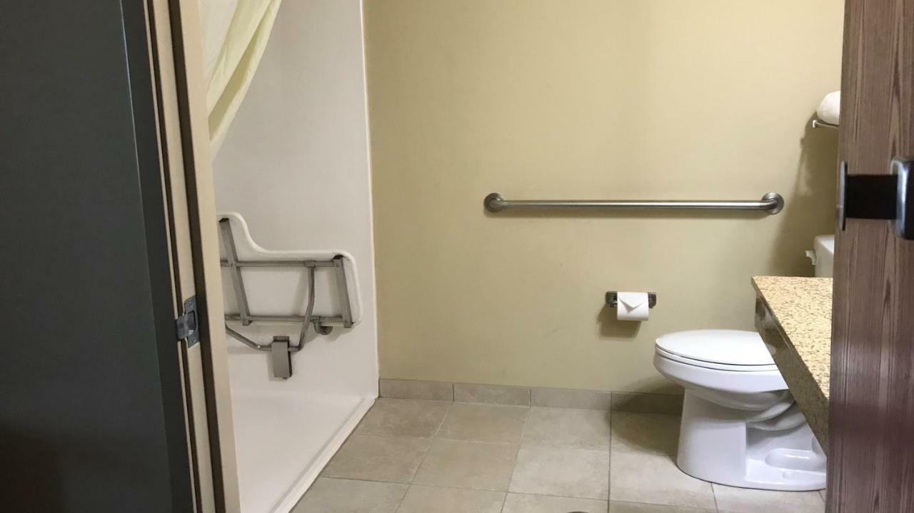 Cobblestone Inn & Suites - Vinton, Ia エクステリア 写真